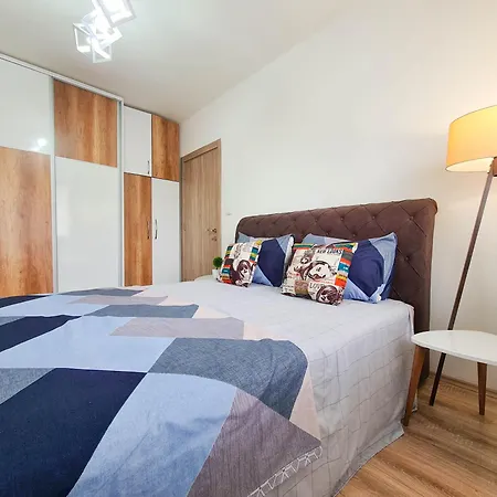 & Heart Main Square Apartment *