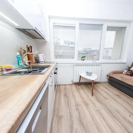 & Heart Main Square Apartment *