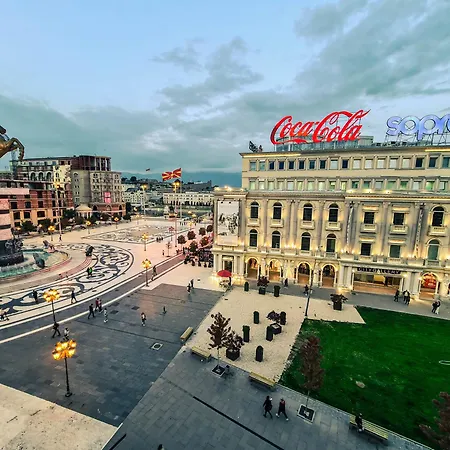 & Heart Main Square Apartament Skopje