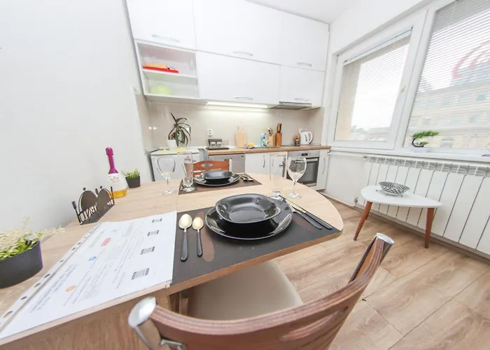 & Heart Main Square * Üsküp