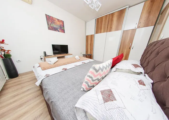 Appartement & Heart Main Square